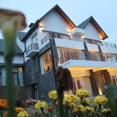 Serenus Boutique Villa Νουβάρα Ελίγια Εξωτερικό φωτογραφία