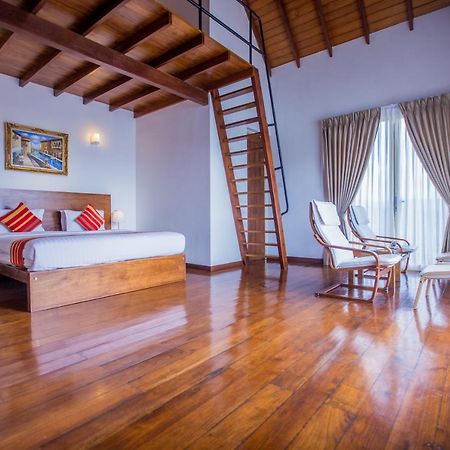 Serenus Boutique Villa Νουβάρα Ελίγια Εξωτερικό φωτογραφία